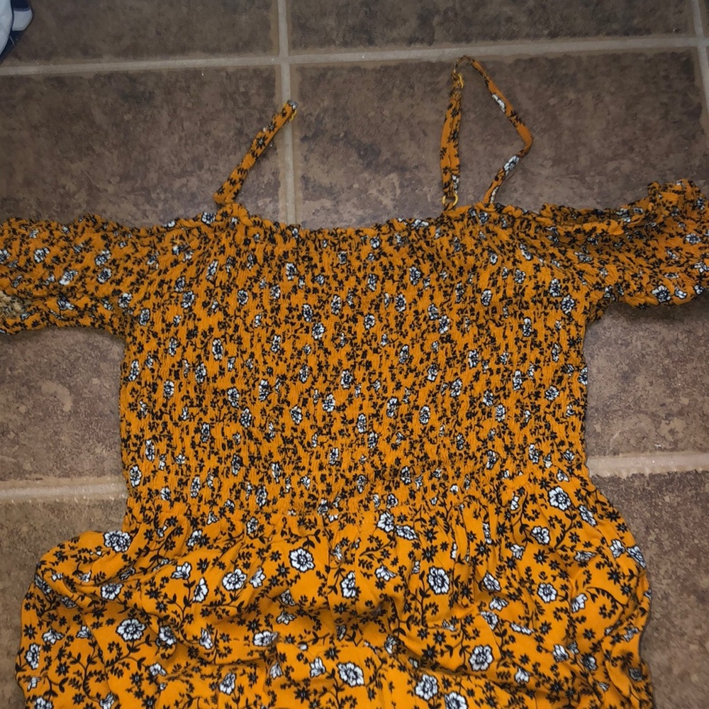 Yellow jumper